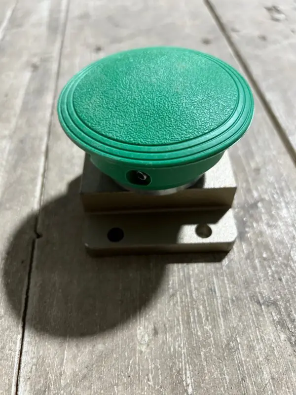 A.L.M. Air Valve