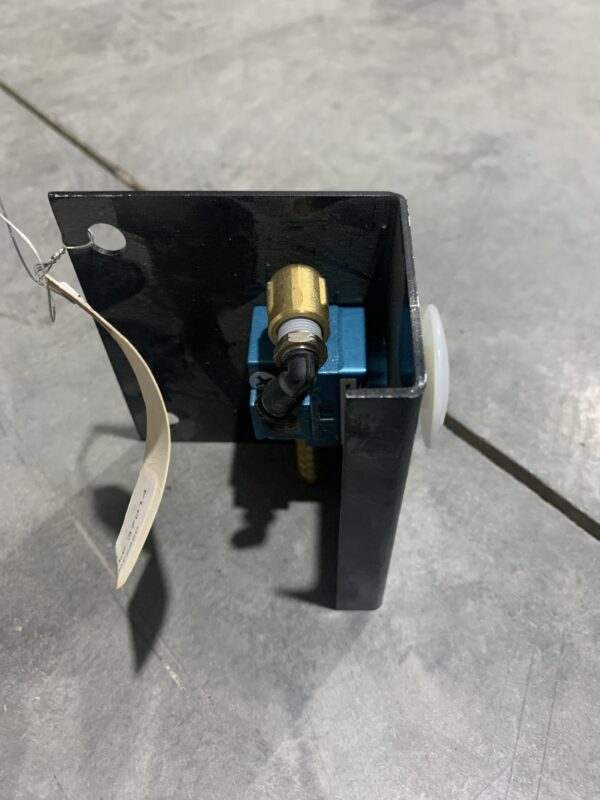 Challenger Button Valve Assembly