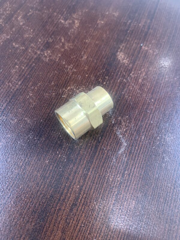 1/4 inch to 1/8 inch Straight Brass Female Fitting