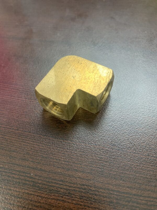 Brass 90 1/4"
